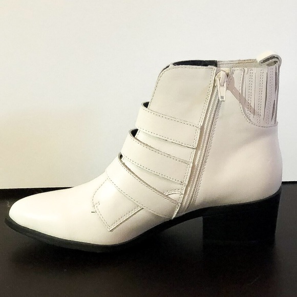 STEVE MADDEN BARK BUCKLE ANKLE BOOTIES SZ 8.5 - Picture 6 of 6